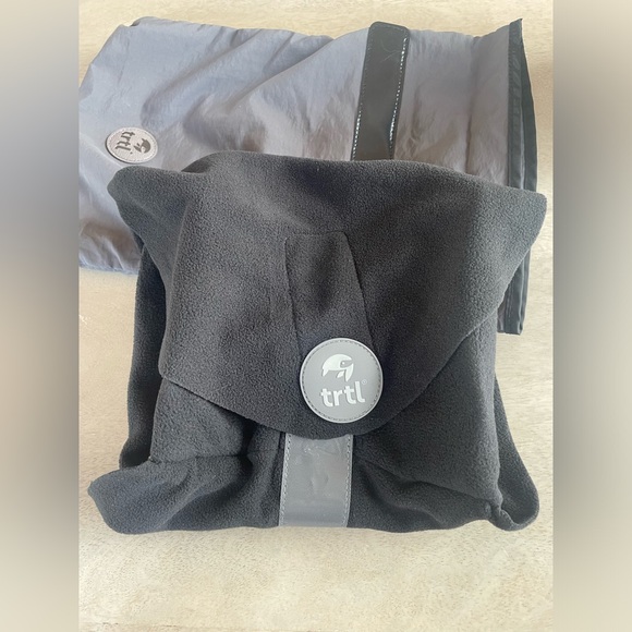 TRTL TRAVEL NECK PILLOW SUPPORT - Picture 3 of 6